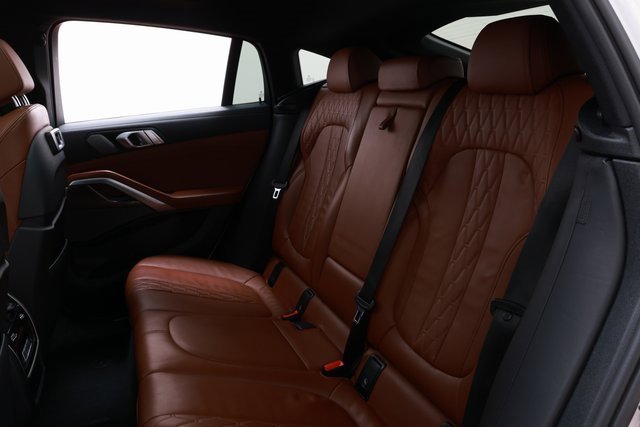Used 2023 BMW X6 xDrive40i w/ M Sport Package image 12
