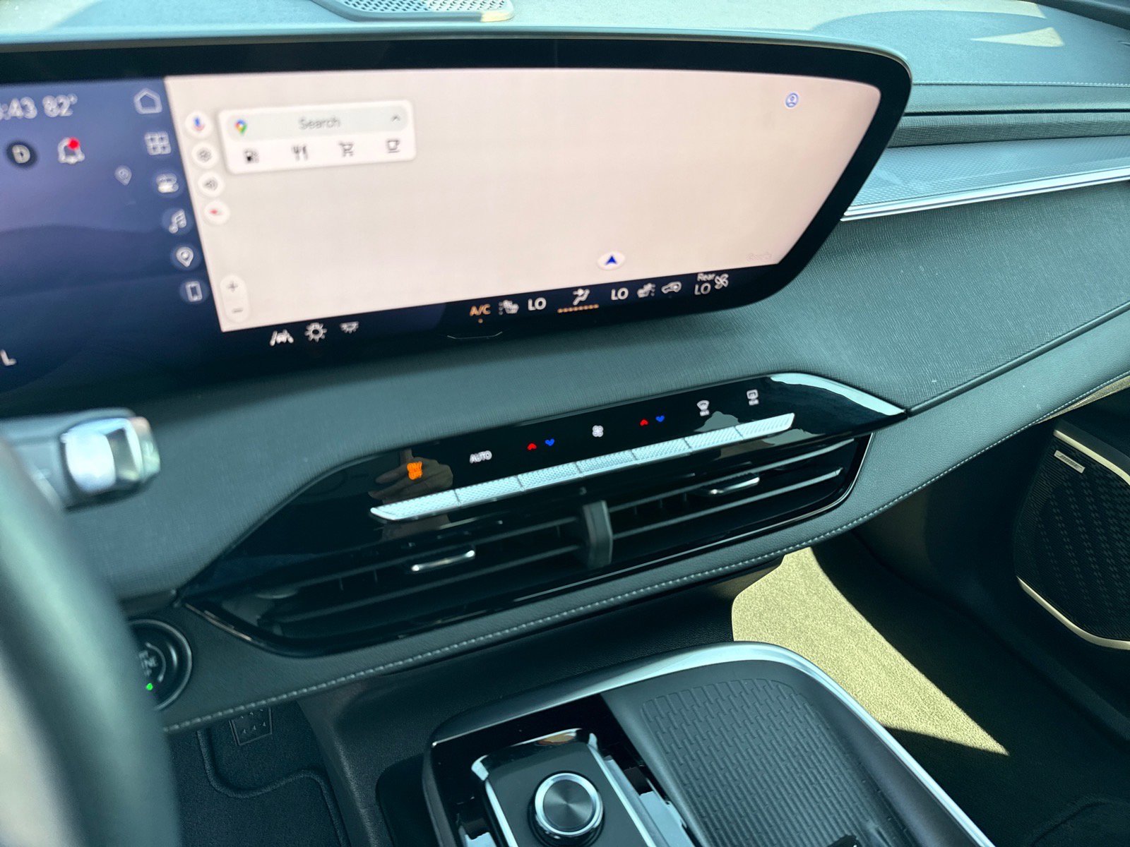 Used 2025 Buick Enclave Sport Touring image 19