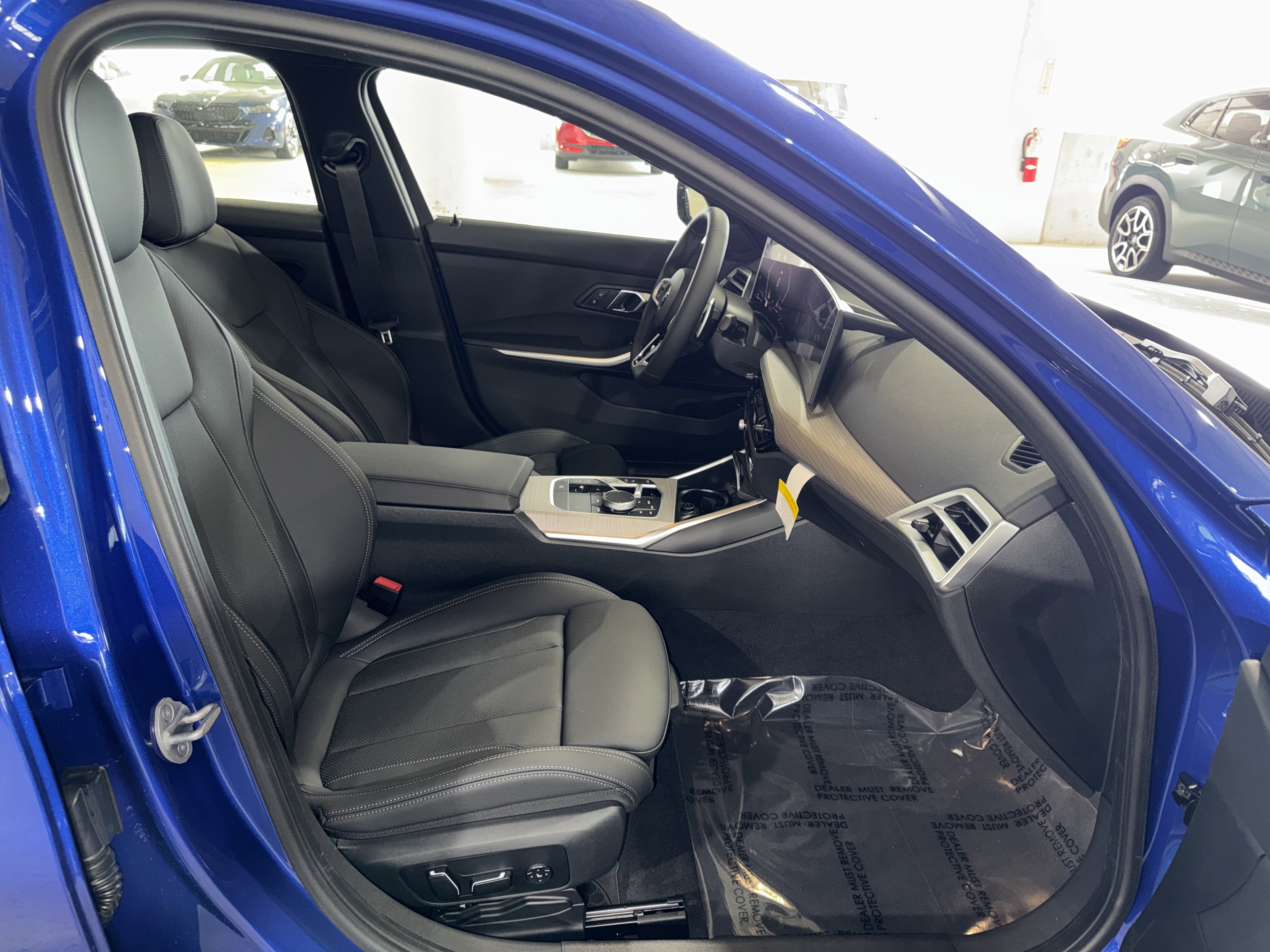 New 2026 BMW 330i Sedan w/ M Sport Package image 9