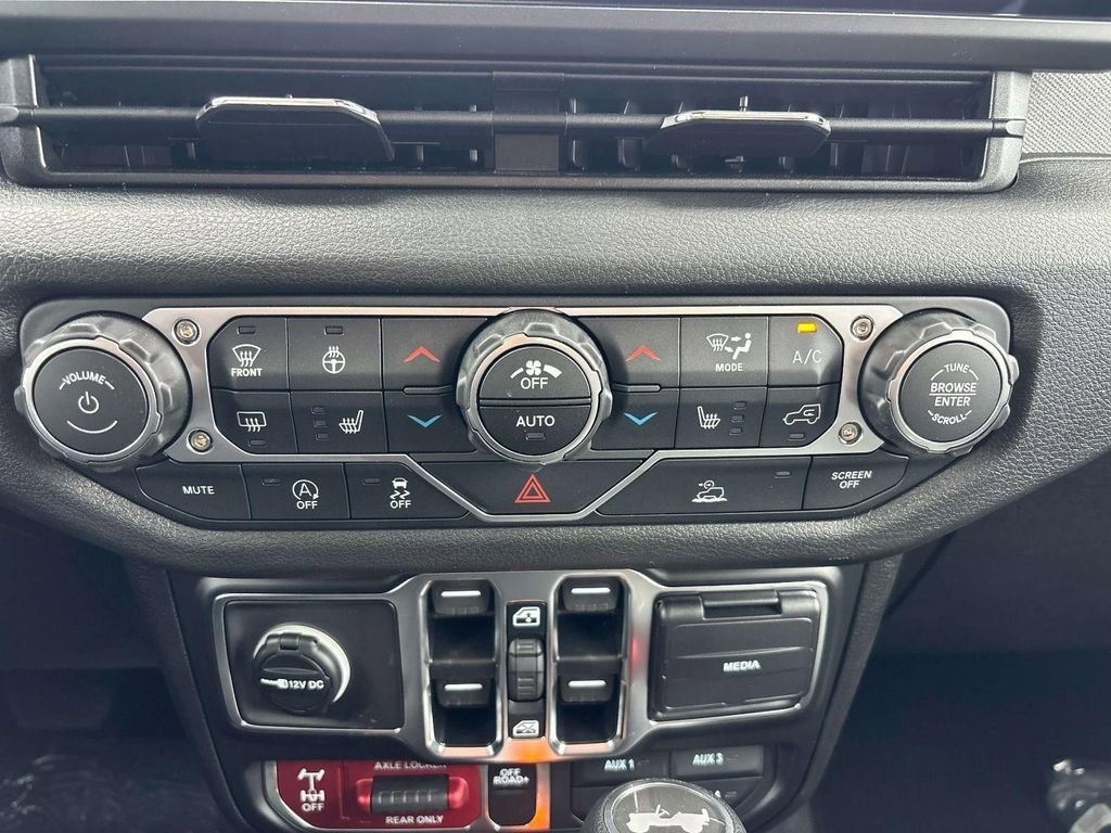 New 2026 Jeep Wrangler Unlimited Sport image 10