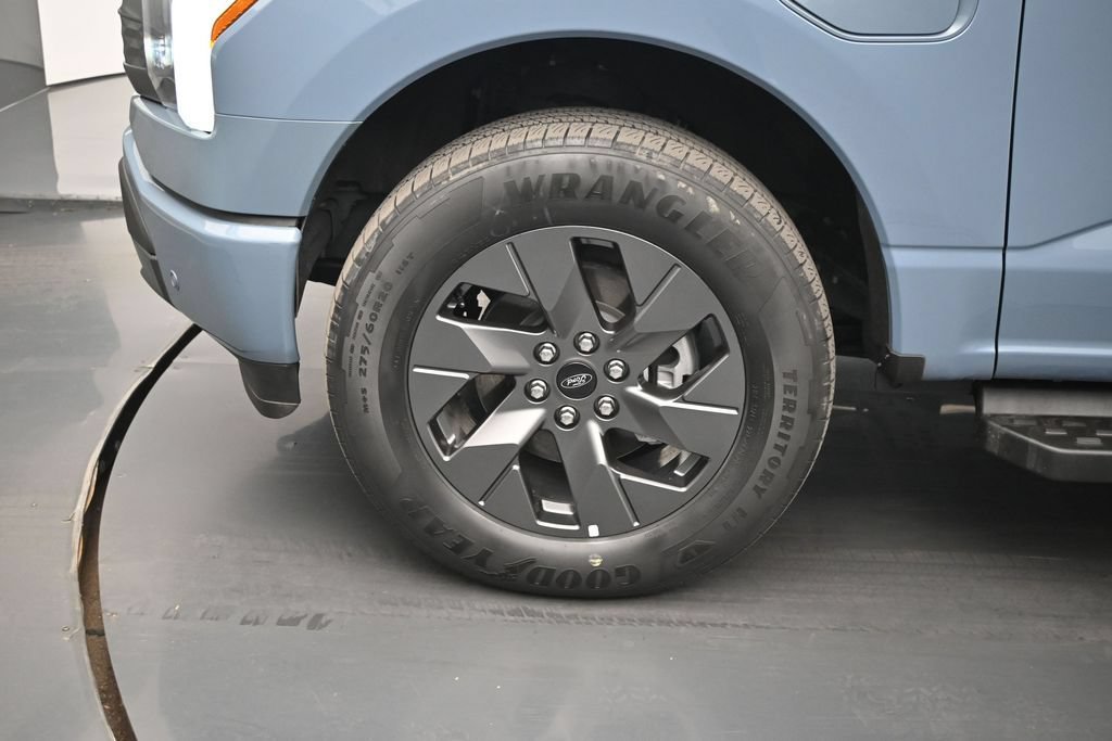 Certified 2023 Ford F150 Lightning Lariat AWD/4WD image 24