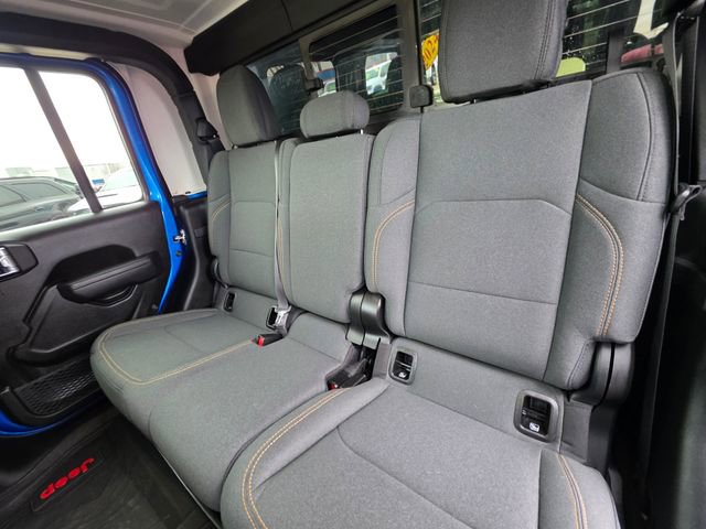 Used 2024 Jeep Gladiator Sport image 14