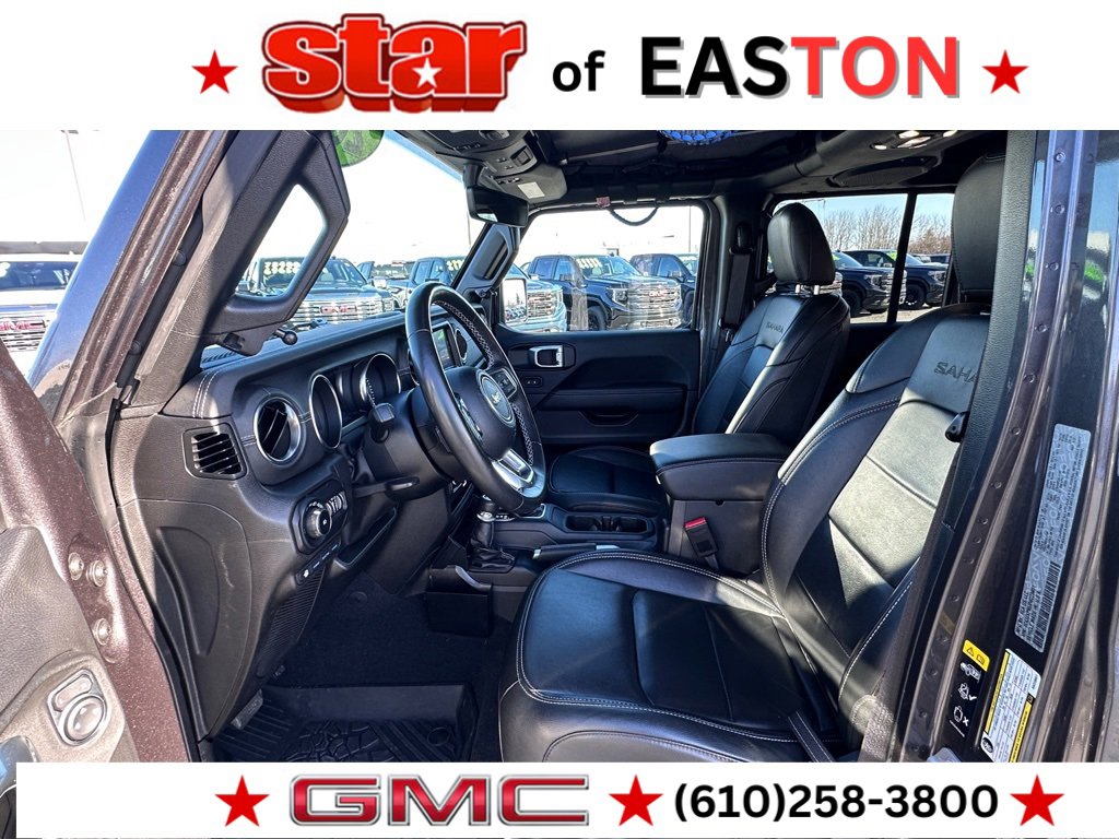 Used 2022 Jeep Wrangler Unlimited Sahara w/ Cold Weather Group image 18