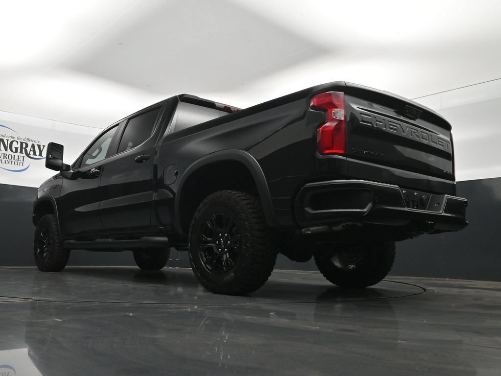 Used 2025 Chevrolet Silverado 1500 ZR2 w/ Technology Package AWD/4WD image 30