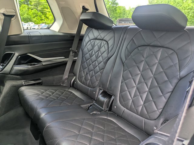 Used 2024 BMW X7 xDrive40i w/ Executive Package AWD/4WD image 19