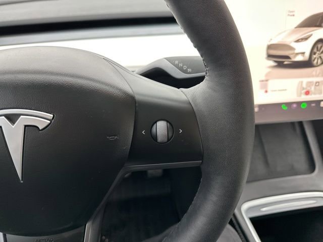 Used 2024 Tesla Model Y Long Range image 23