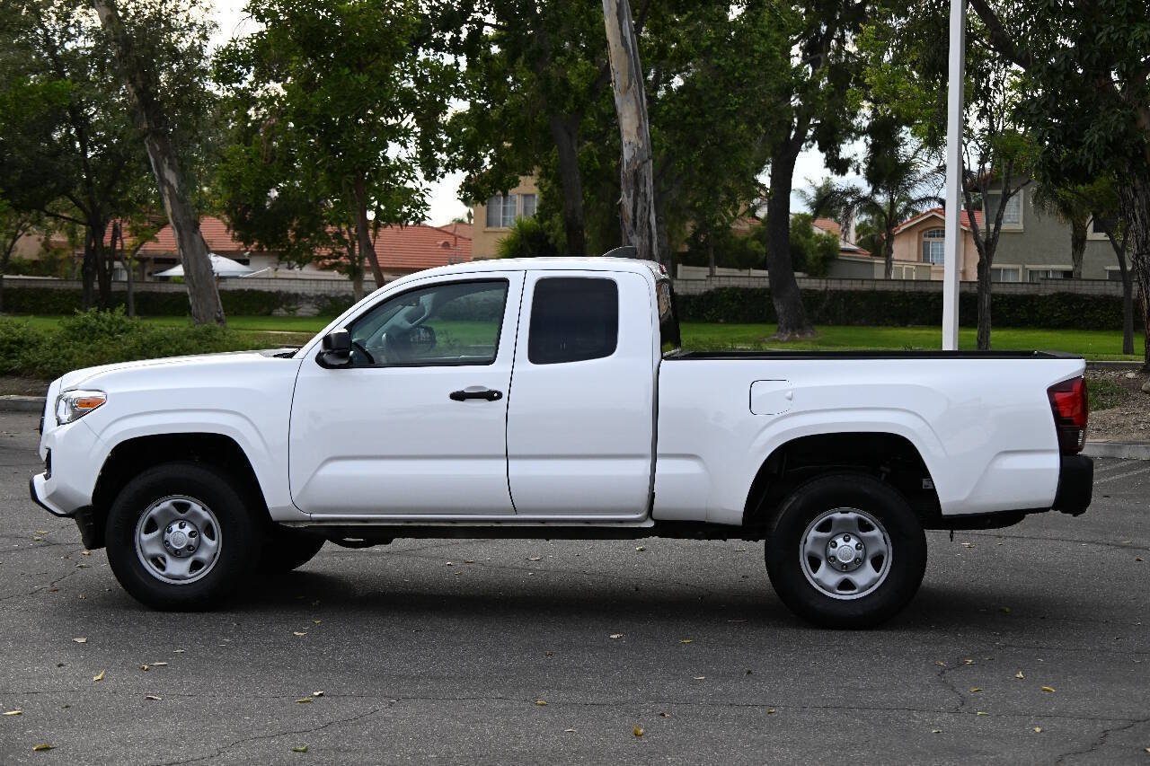 Used 2020 Toyota Tacoma SR RWD image 7