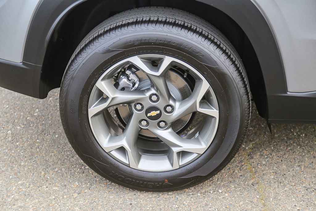 Certified 2026 Chevrolet Trax LT w/ Driver Confidence Package image 20