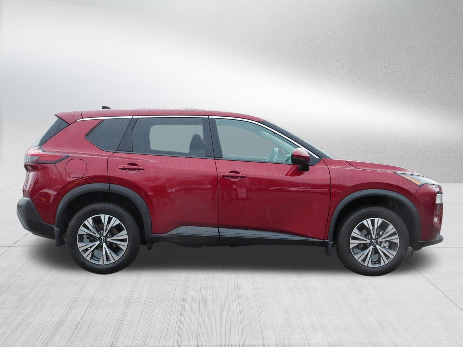 Certified 2022 Nissan Rogue SV image 8