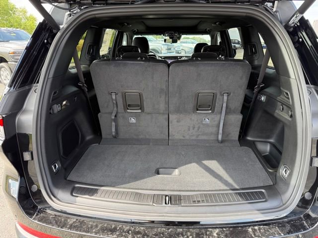 New 2025 Jeep Grand Cherokee L Limited image 5