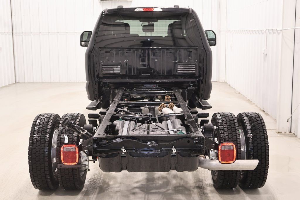 New 2026 Ford F550 4x4 Supercab Super Duty w/ XLT Value Package image 7