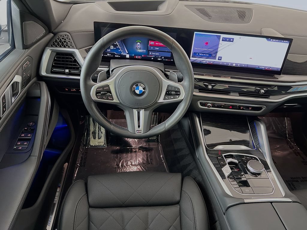 Used 2025 BMW X6 M60i AWD/4WD image 24