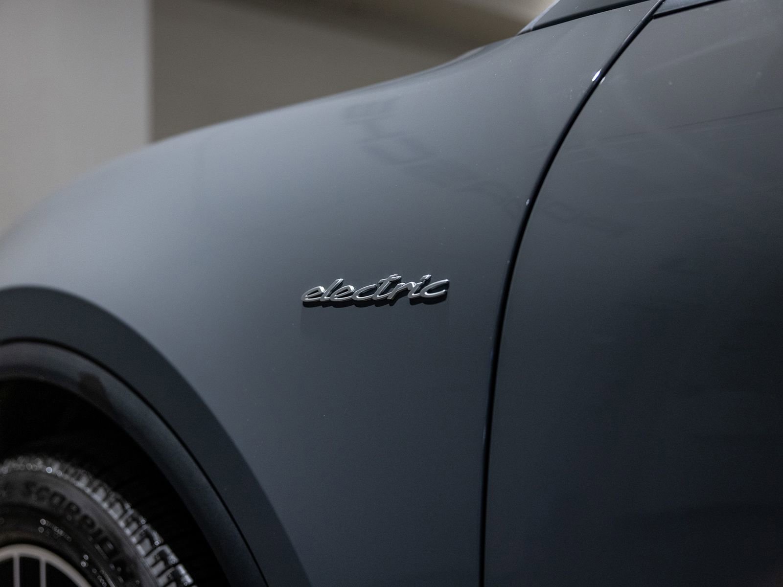 Used 2025 Porsche Macan Electric RWD image 23