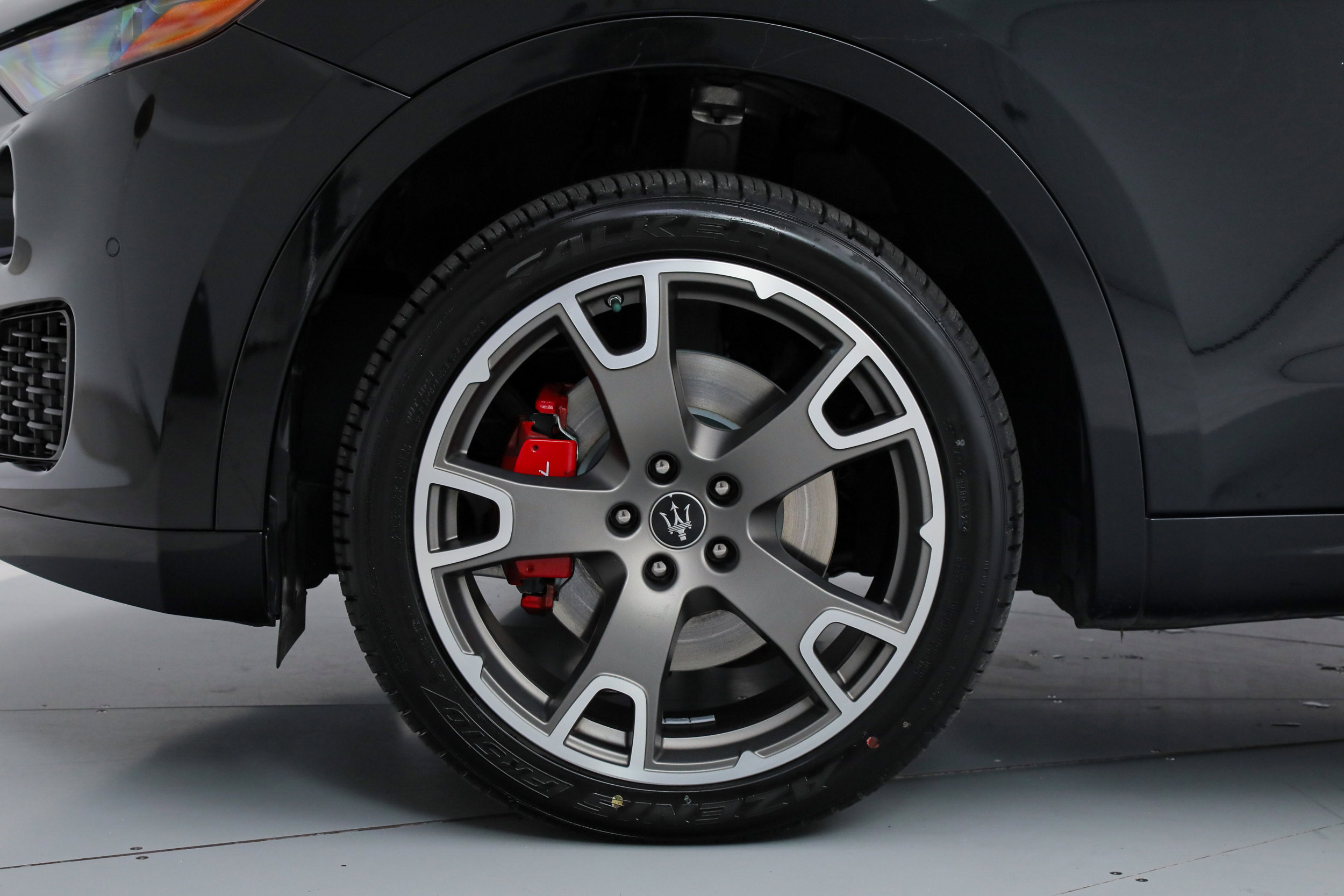 Certified 2023 Maserati Levante GT AWD/4WD image 21