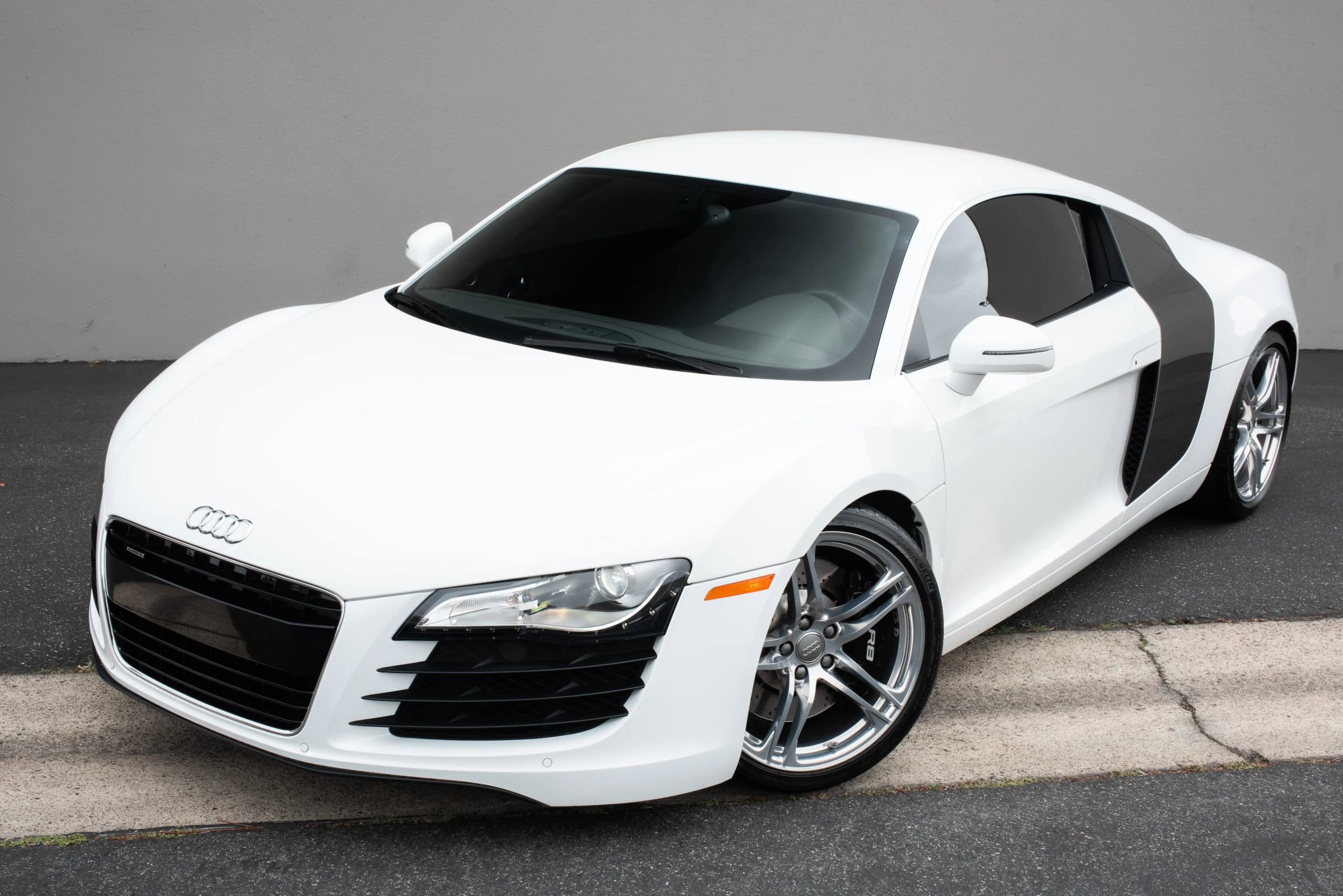Used 2012 Audi R8 V8 AWD/4WD image 2