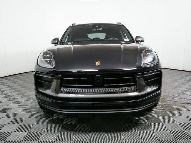 New 2026 Porsche Macan AWD/4WD image 37