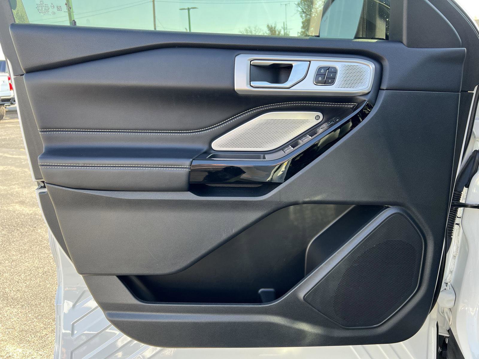 Used 2021 Ford Explorer ST w/ Equipment Group 401A image 15