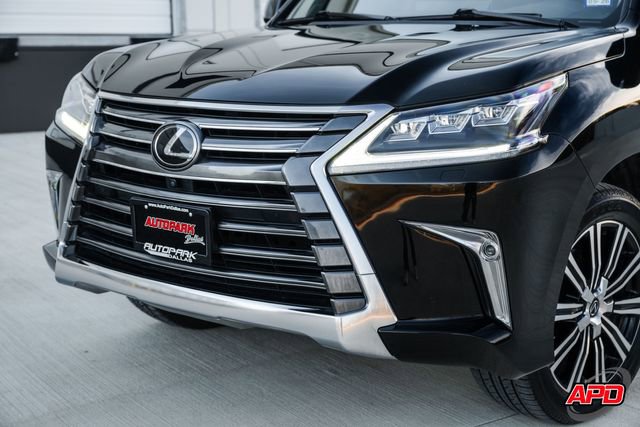 Used 2021 Lexus LX 570 4WD w/ Luxury Package image 21