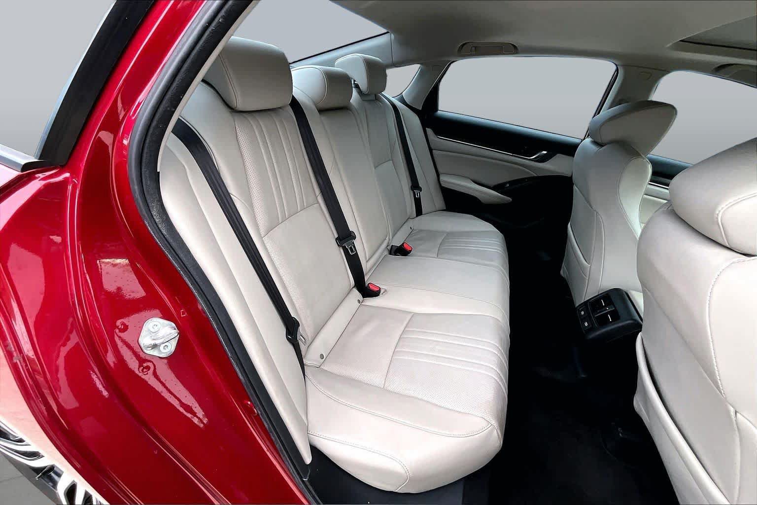 Used 2021 Honda Accord Touring image 20