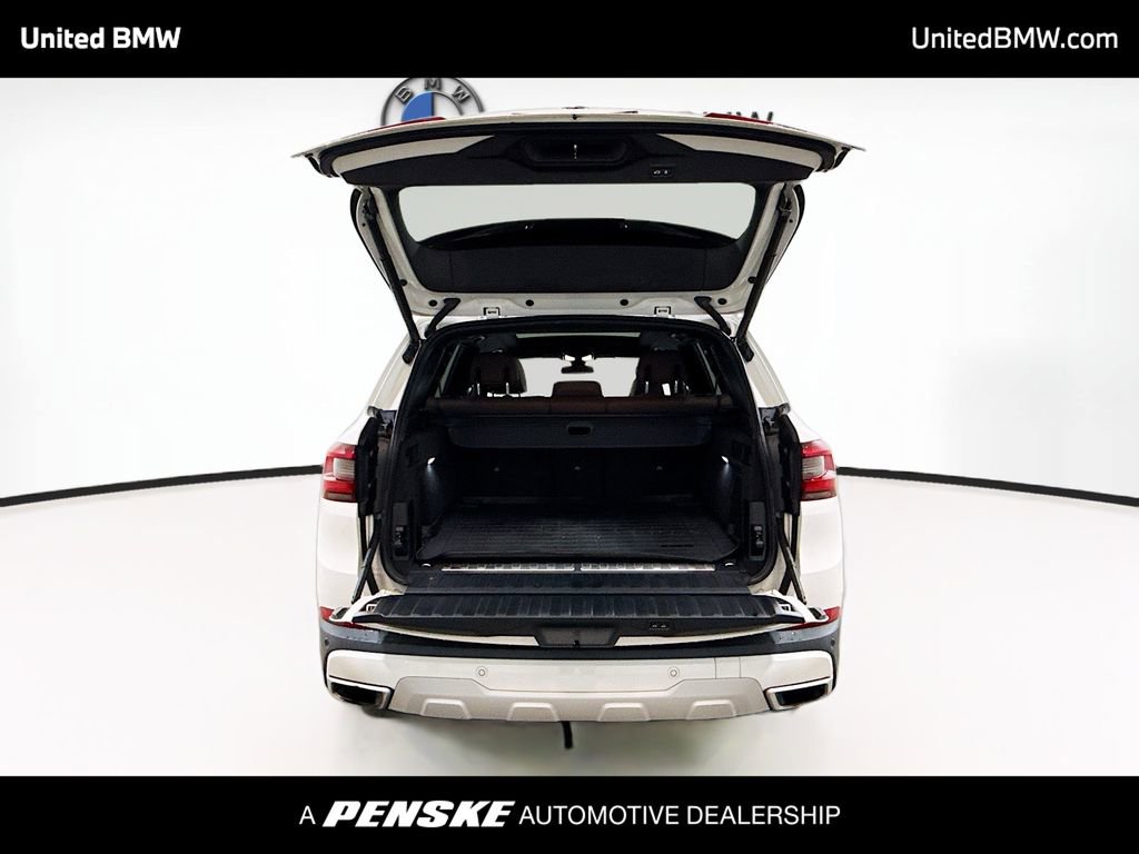 Used 2021 BMW X5 xDrive45e w/ Premium Package image 14