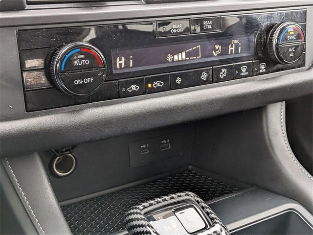 Used 2024 Nissan Pathfinder S image 20