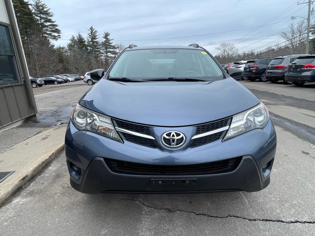 Used 2014 Toyota RAV4 LE image 2