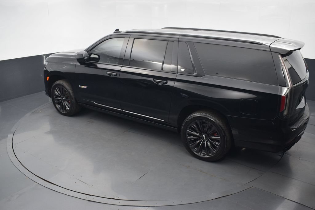 Certified 2023 Cadillac Escalade ESV V w/ Heavy-Duty Trailer Package AWD/4WD image 47