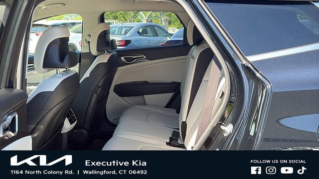 Certified 2025 Kia Sportage EX AWD/4WD image 22
