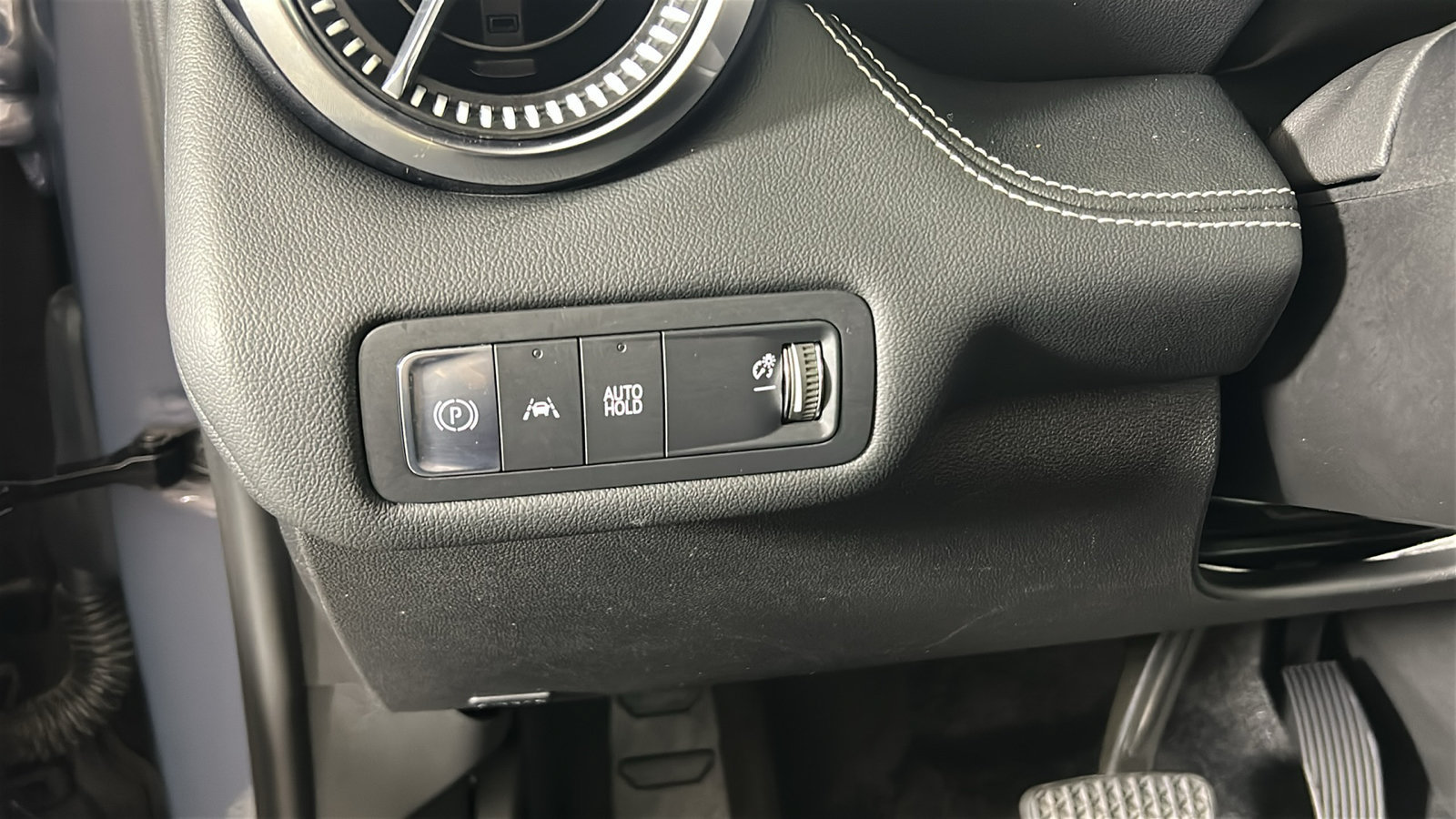 Used 2024 Chevrolet Blazer EV LT AWD/4WD image 24
