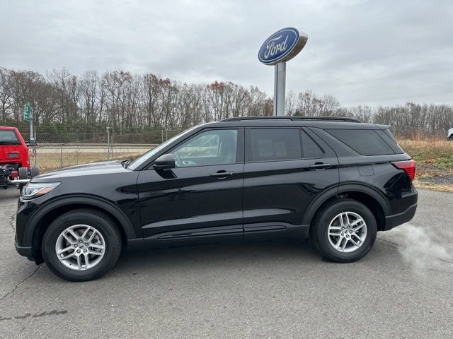 New 2026 Ford Explorer Active image 4