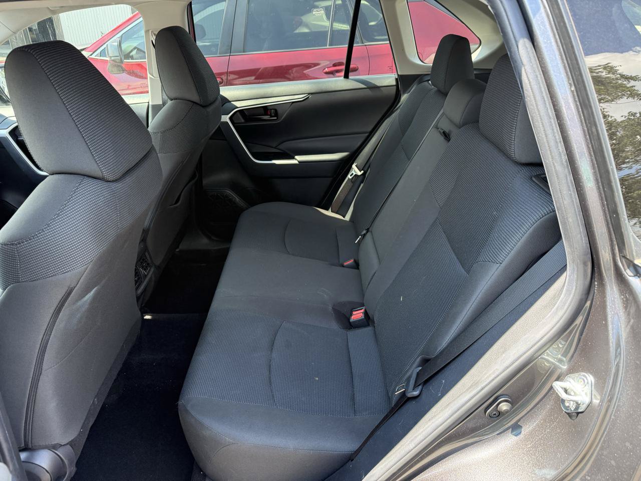 Used 2024 Toyota RAV4 LE FWD image 7