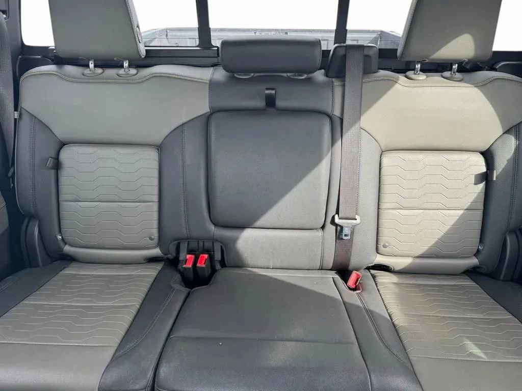 Used 2024 Chevrolet Silverado 1500 ZR2 w/ Technology Package image 25