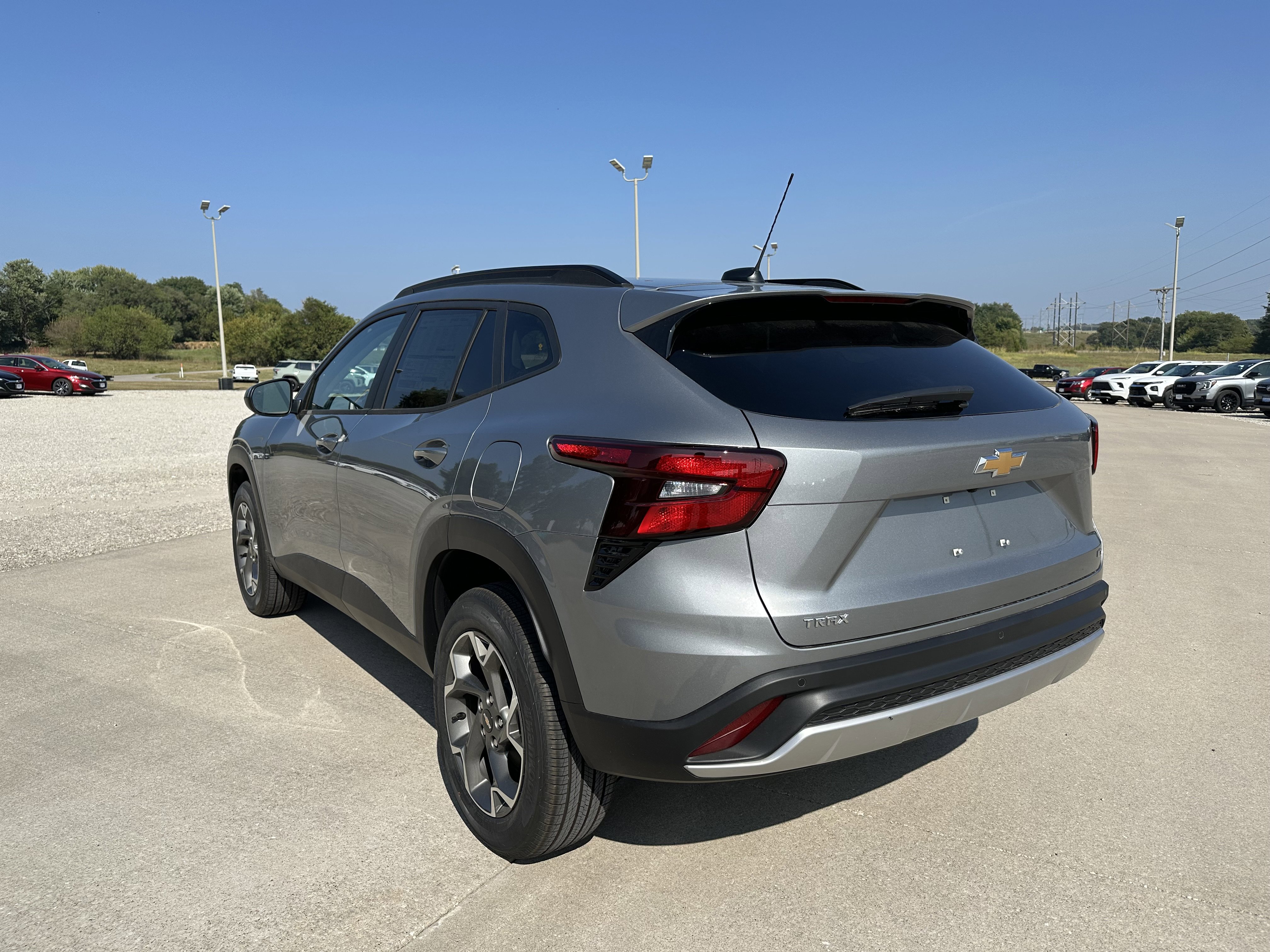 New 2025 Chevrolet Trax LT w/ Driver Confidence Package image 8