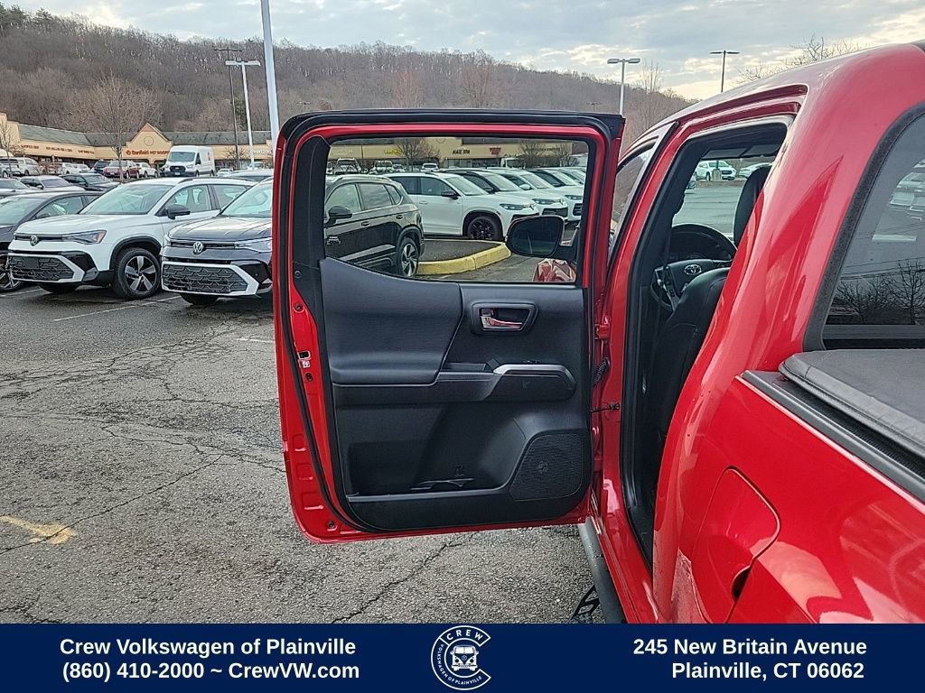 Used 2019 Toyota Tacoma TRD Off-Road image 52