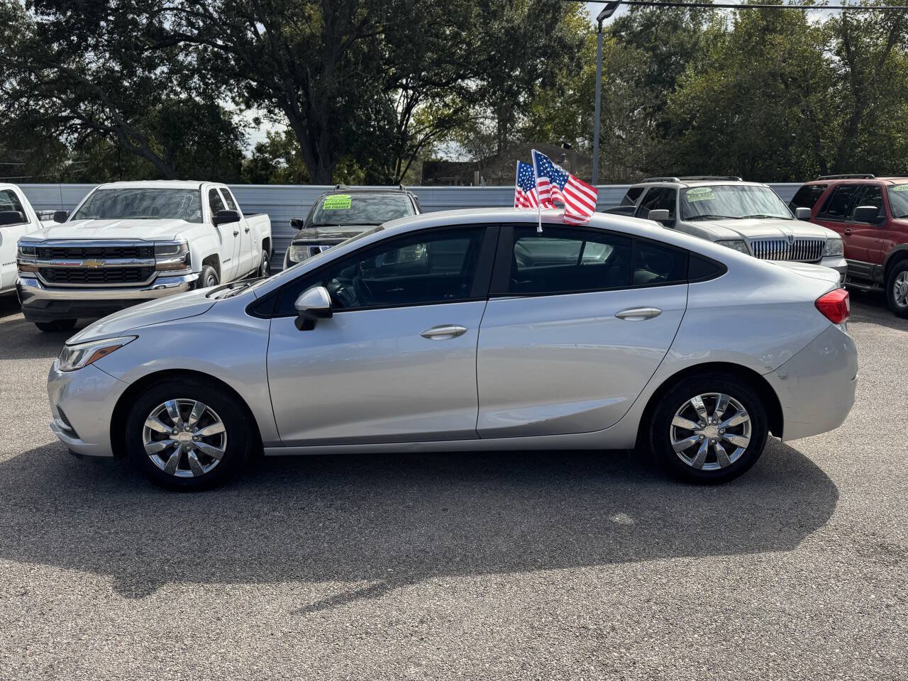 Used 2016 Chevrolet Cruze L FWD image 9