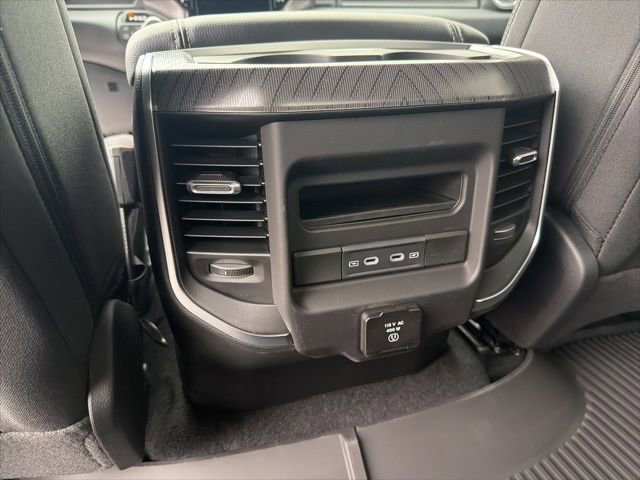 New 2026 RAM 1500 4x4 Crew Cab image 12