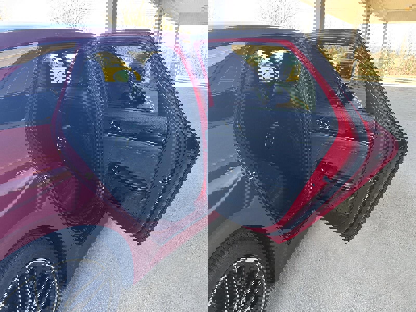 Used 2024 Kia K5 GT w/ GT1 Package image 28