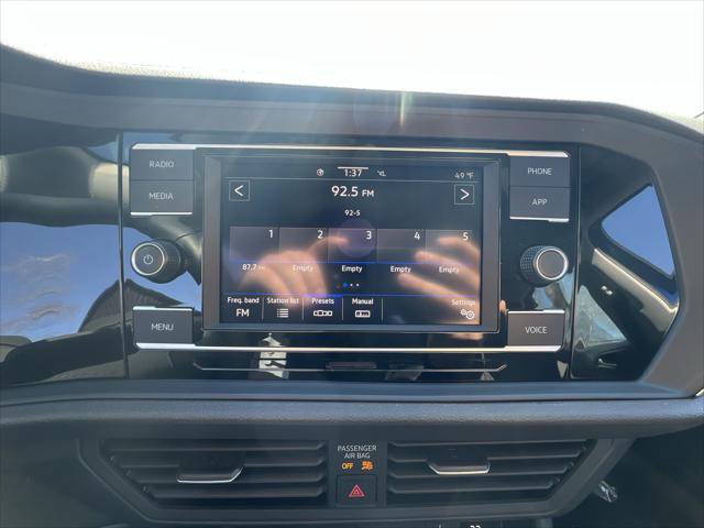 Certified 2024 Volkswagen Jetta SE w/ Panoramic Sunroof Package image 16
