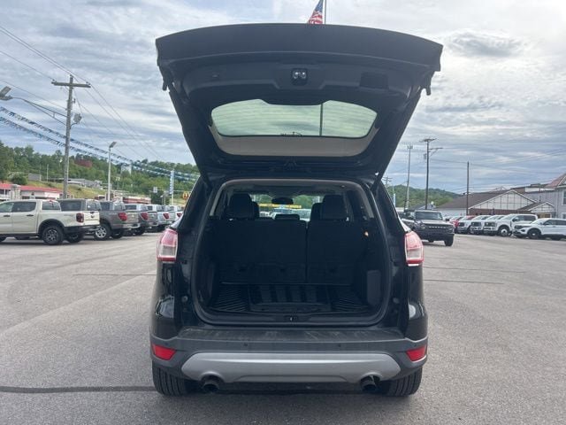 Used 2016 Ford Escape Titanium w/ Equipment Group 301A AWD/4WD image 9