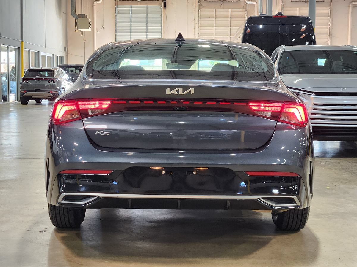 Used 2022 Kia K5 LXS FWD image 10