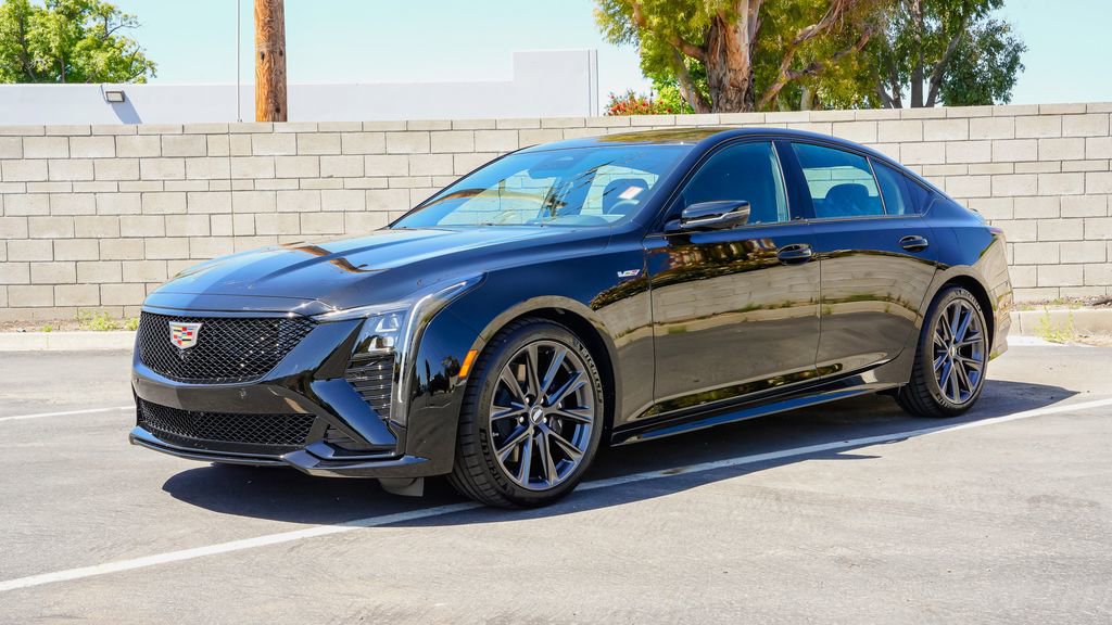 Certified 2026 Cadillac CT5 V RWD image 3
