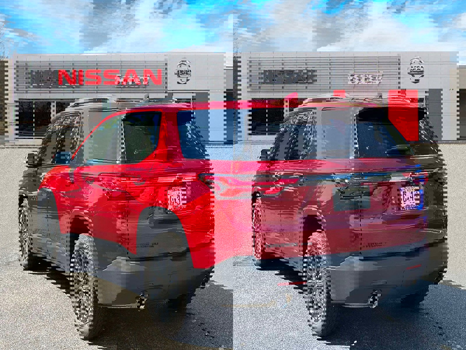 Used 2023 Chevrolet Traverse RS image 4