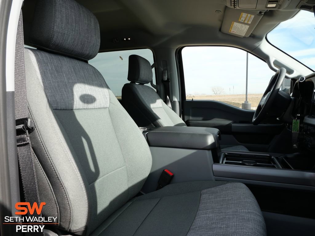 New 2026 Ford F250 XLT w/ FX4 Off-Road Package image 18