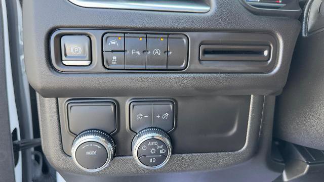 Used 2023 GMC Yukon SLT image 52