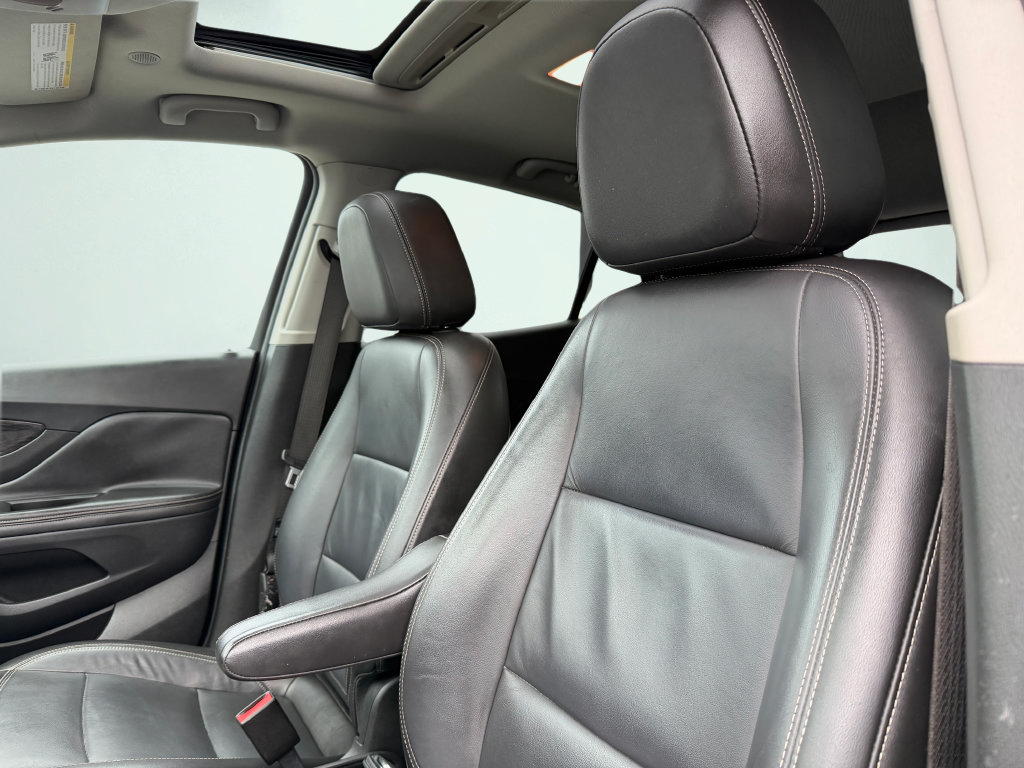 Used 2015 Buick Encore Leather AWD/4WD image 29