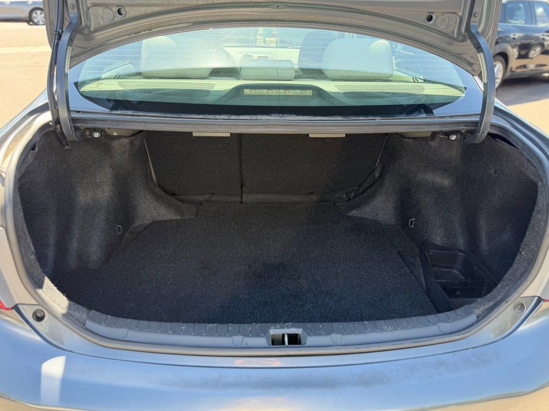 Used 2009 Toyota Corolla LE FWD image 8