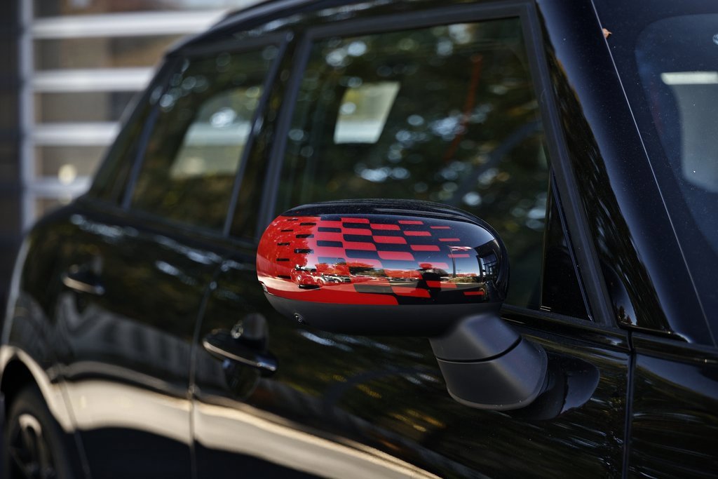 New 2026 MINI Cooper S image 3