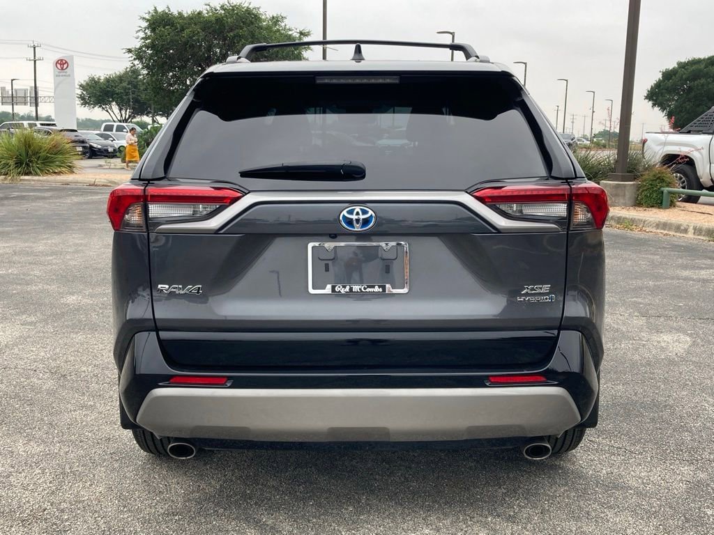 Used 2024 Toyota RAV4 XSE AWD/4WD image 6