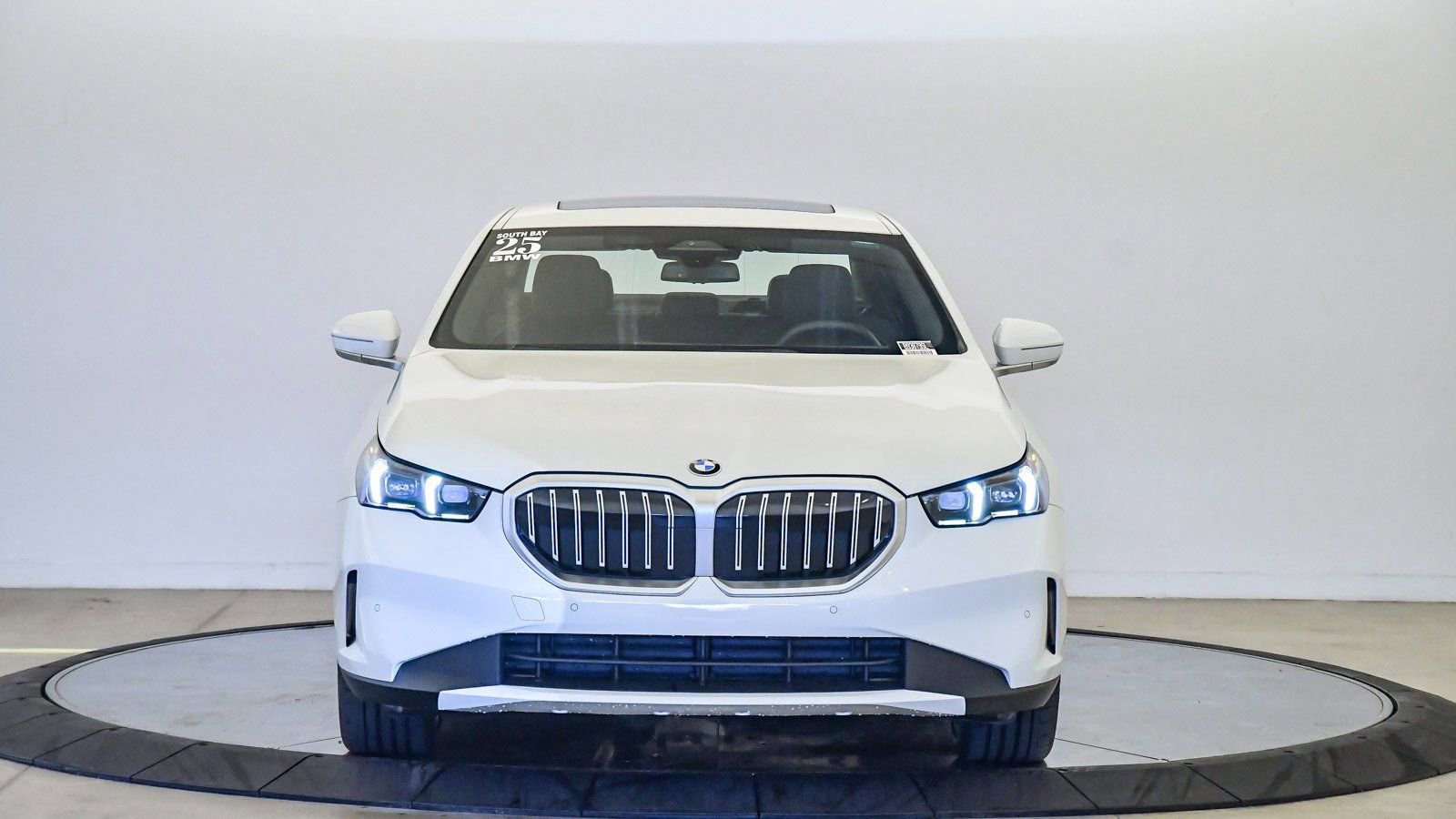 Used 2025 BMW 530i image 7