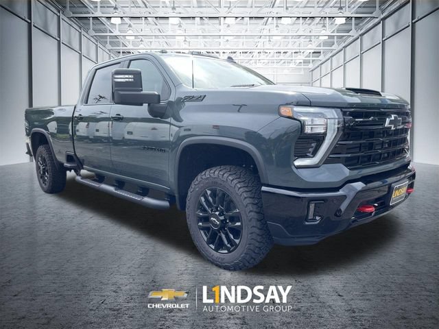 New 2026 Chevrolet Silverado 3500 LT w/ Trail Boss Package AWD/4WD image 2